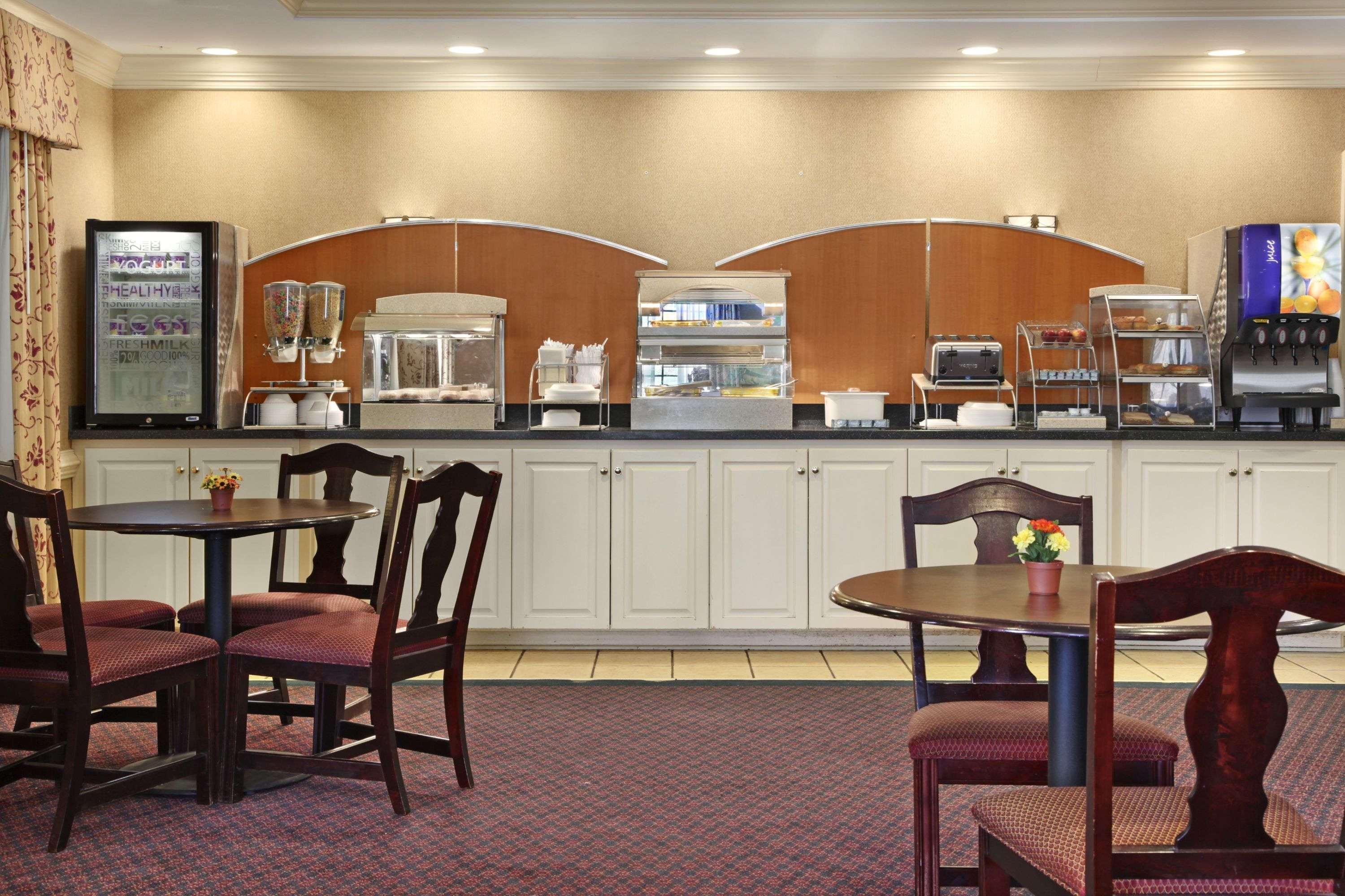 Days Inn By Wyndham Alta Vista Altavista Exterior photo