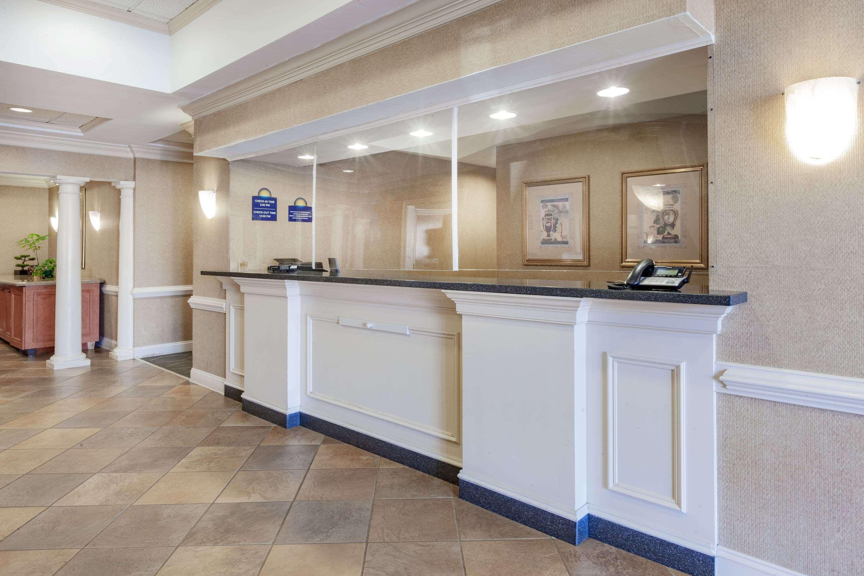 Days Inn By Wyndham Alta Vista Altavista Exterior photo